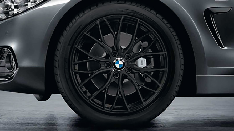 Комплект колес с зимними шинами BMW Double Spoke 405M Performance. Зимние колеса, шины BMW Double Spoke 405M Performance.